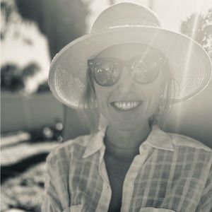 Meet your Posher, Noelle